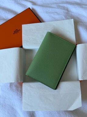 Hermès Vert Criquet bi fold Euclid Wallet
